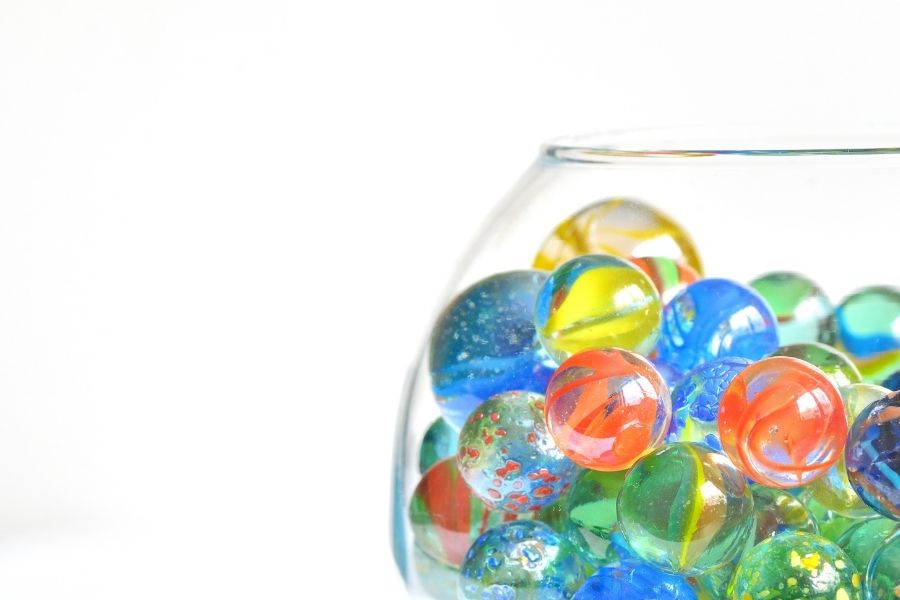 a bowl of marbles can serve as a visual cue to overcome procrastination